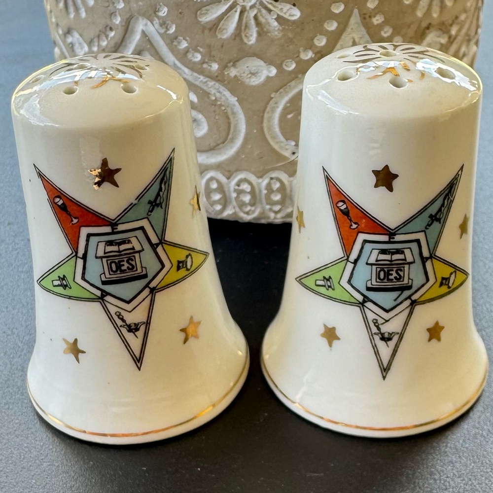 Lefton China Order of Eastern Star Masonic Vintage Ceramic Salt & Pepper Shakers